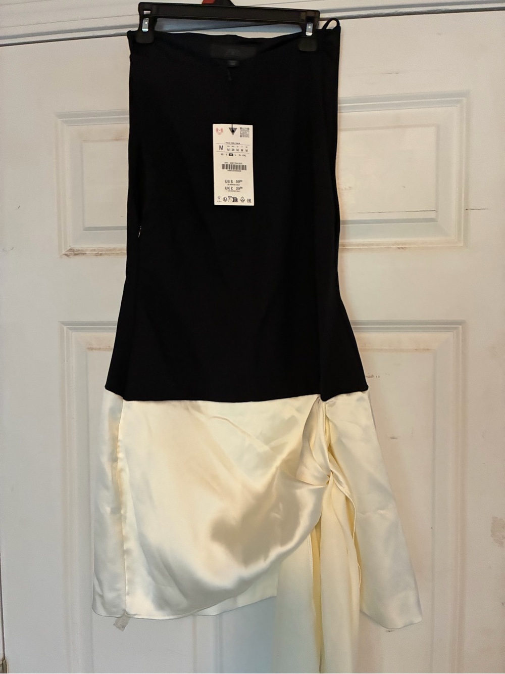 Zara Black and Ivory Two-Tone Mini Skirt